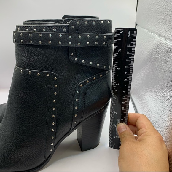 Vince Camuto size 11M Faythes Bootie ankle heel boot black leather studs - Picture 4 of 10
